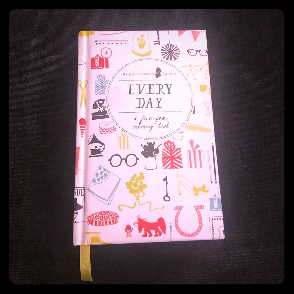 “Every Day” 5-Year Memory Book | Mr. Boddington’s Studio Journal Keepsake Diary - Picture 3 of 6